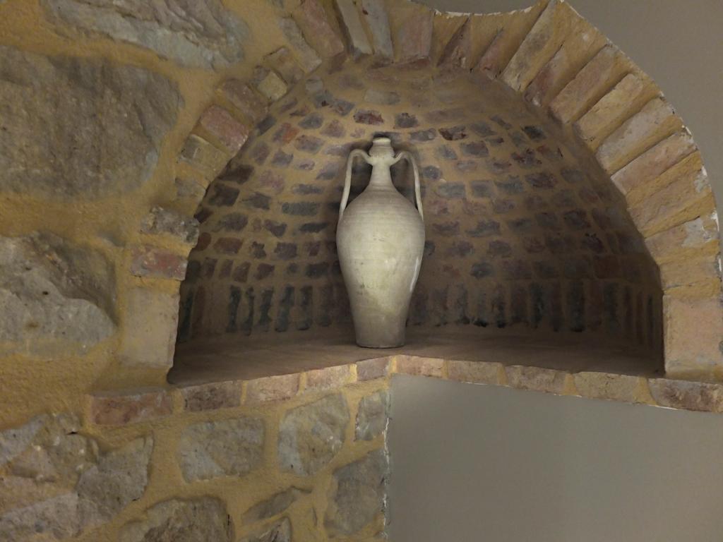 Notti O' Tunn Luxury Rooms In Centro Geraci Siculo Buitenkant foto
