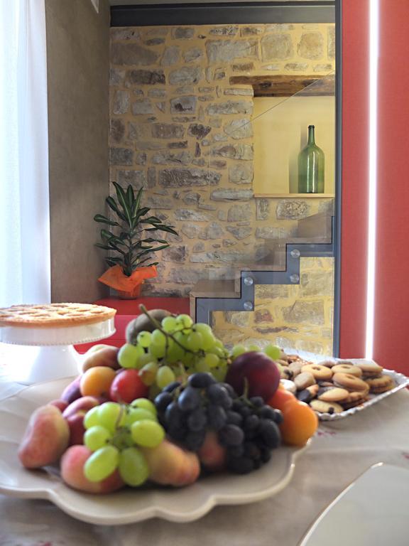 Notti O' Tunn Luxury Rooms In Centro Geraci Siculo Buitenkant foto