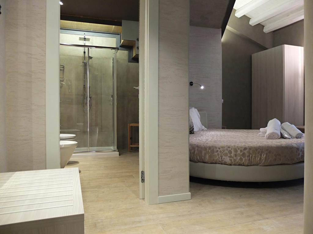Notti O' Tunn Luxury Rooms In Centro Geraci Siculo Buitenkant foto